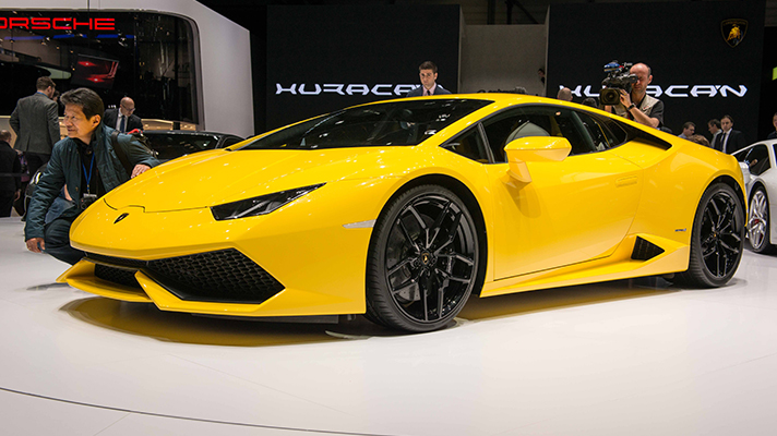 Up close with the Lambo Huracan | Top Gear